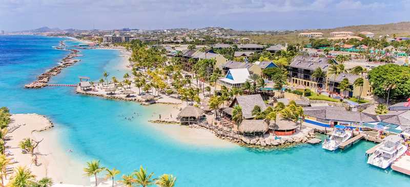 Zonsopkomst bij Mambo Beach, Willemstad, Curacao